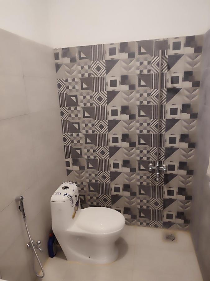 Lavish Inn Исламабад Экстерьер фото