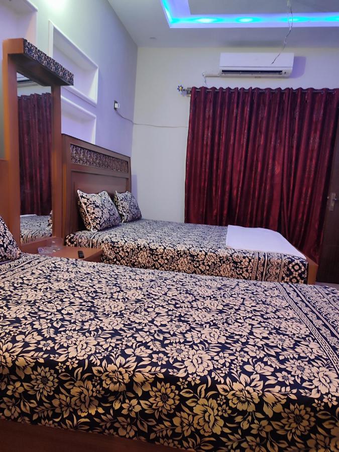 Lavish Inn Исламабад Экстерьер фото