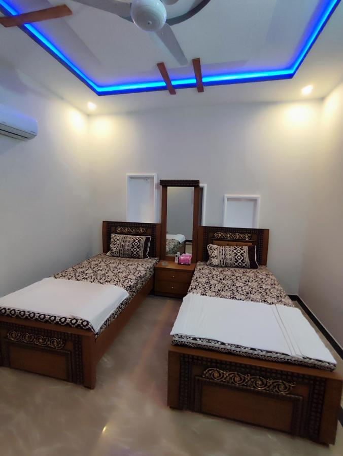 Lavish Inn Исламабад Экстерьер фото